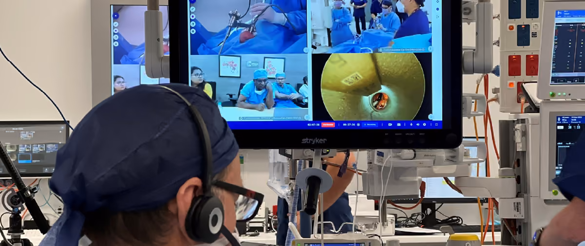 Bởi Surgeons for Surgeons: what our clinical community says about Proximie