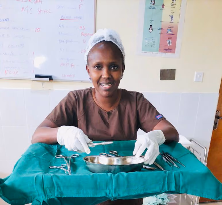 Hình minh họa cho Chương trình Phẫu thuật Sản khoa An toàn (OSS) tại Kenya: Đồng thiết kế chương trình đào tạo và cố vấn phẫu thuật cùng đội ngũ địa phương